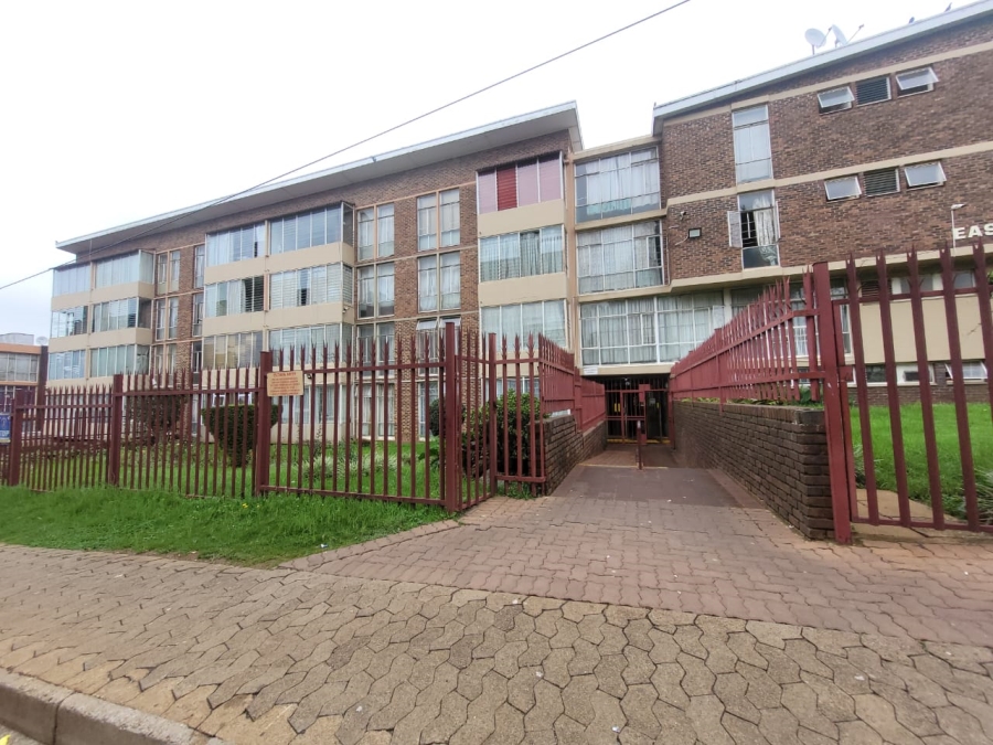 2 Bedroom Property for Sale in Florida Gauteng