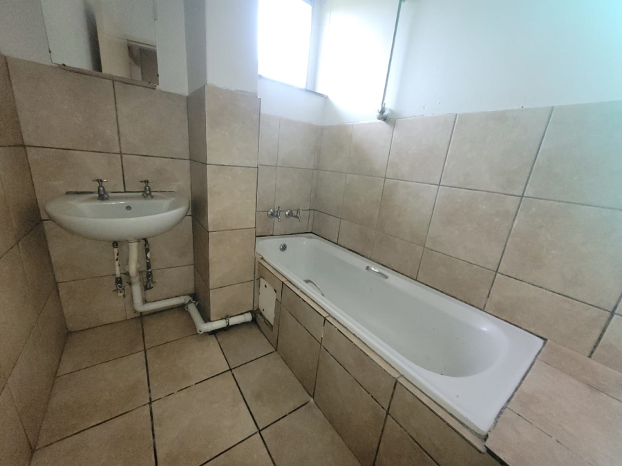 2 Bedroom Property for Sale in Florida Gauteng