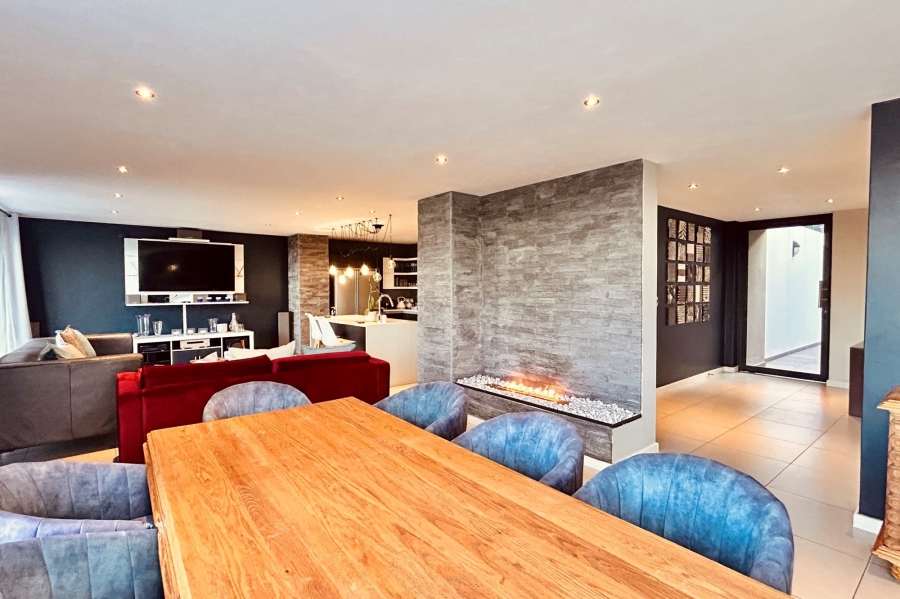 4 Bedroom Property for Sale in Waterkloof Ridge Gauteng