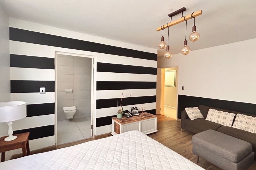 4 Bedroom Property for Sale in Waterkloof Ridge Gauteng