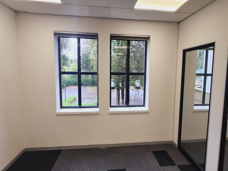 To Let commercial Property for Rent in Barlow Park Gauteng
