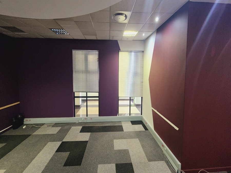 To Let commercial Property for Rent in Barlow Park Gauteng