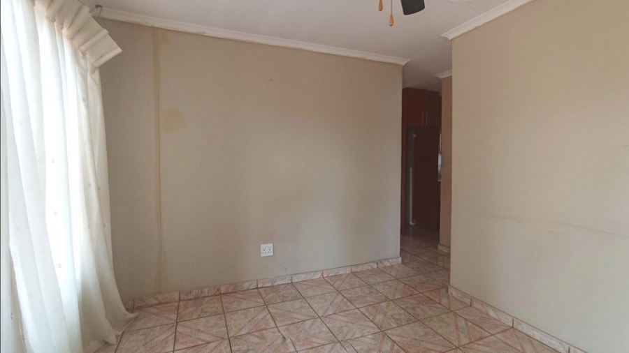 3 Bedroom Property for Sale in Lotus Gardens Gauteng