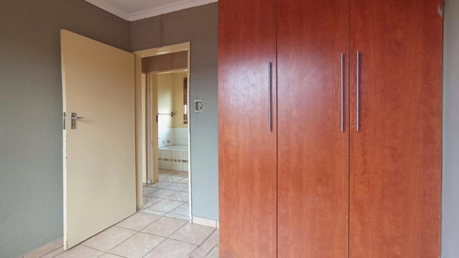 3 Bedroom Property for Sale in Lotus Gardens Gauteng