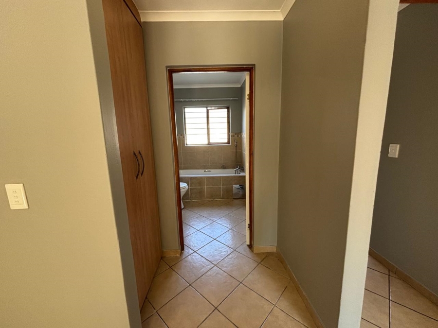 To Let 2 Bedroom Property for Rent in Montana Gauteng