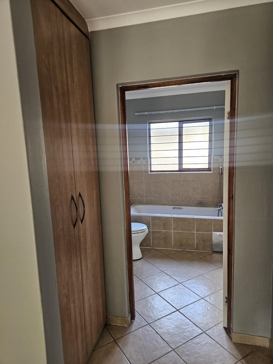 To Let 2 Bedroom Property for Rent in Montana Gauteng