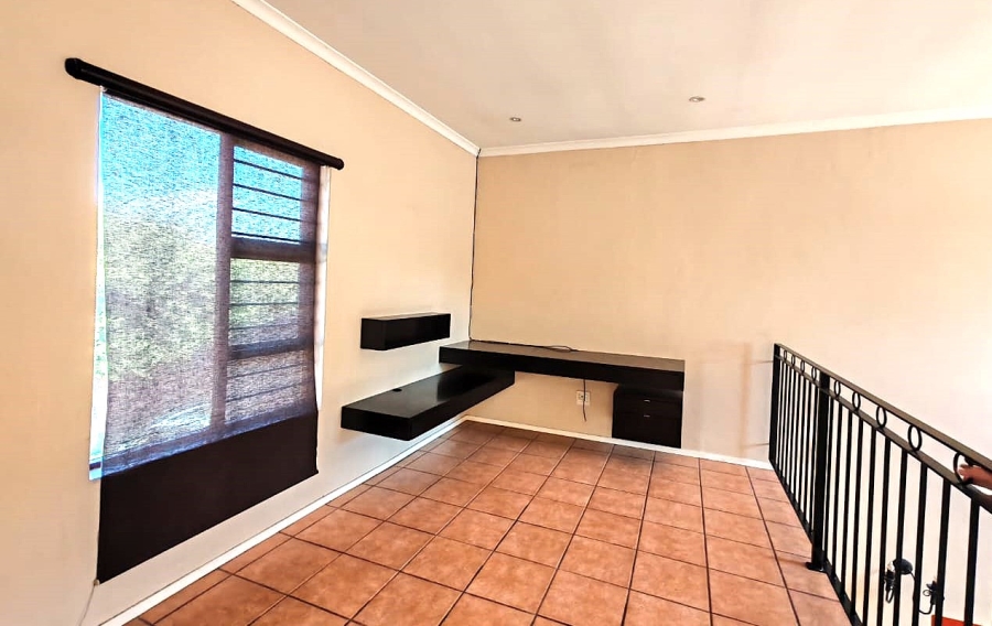 To Let 3 Bedroom Property for Rent in Honeydew Gauteng