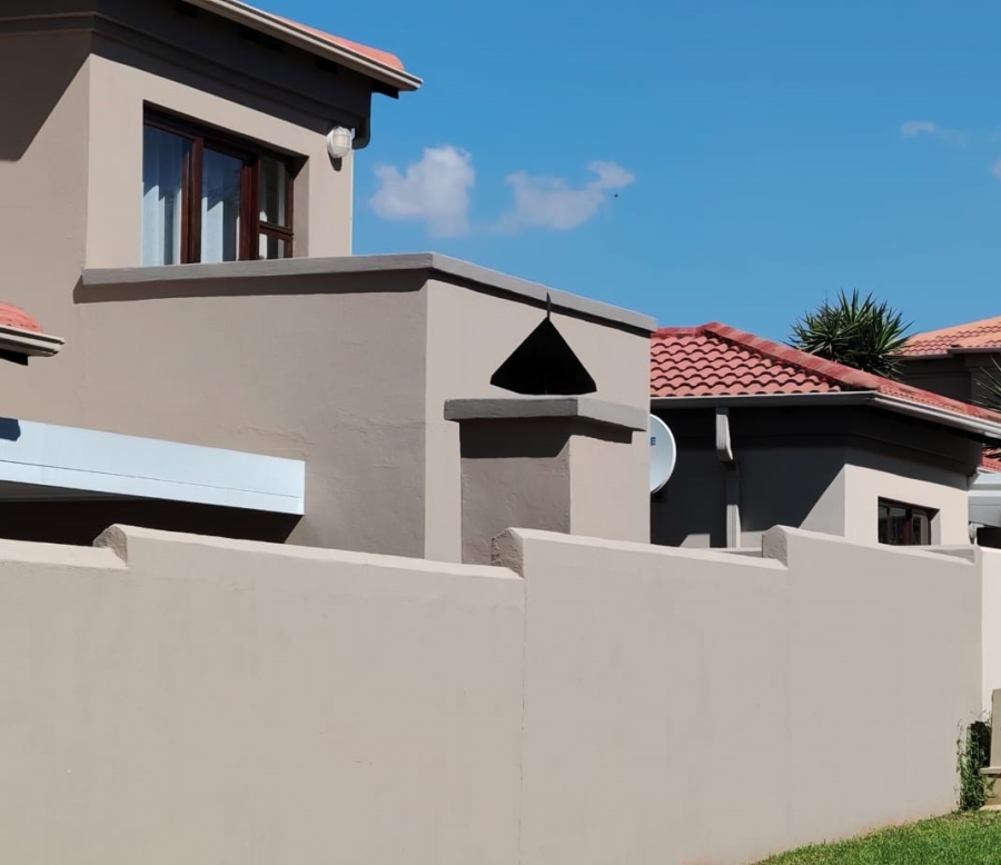 To Let 3 Bedroom Property for Rent in Honeydew Gauteng