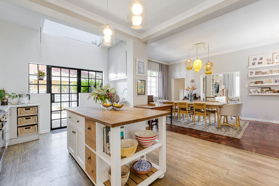 4 Bedroom Property for Sale in Linden Gauteng