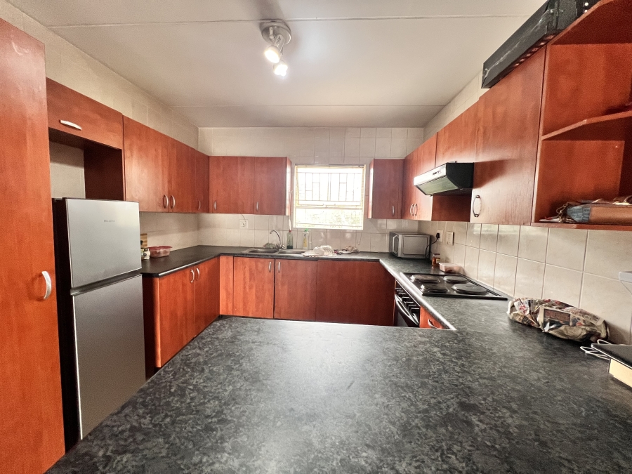 2 Bedroom Property for Sale in Vorna Valley Gauteng