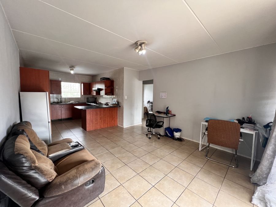 2 Bedroom Property for Sale in Vorna Valley Gauteng