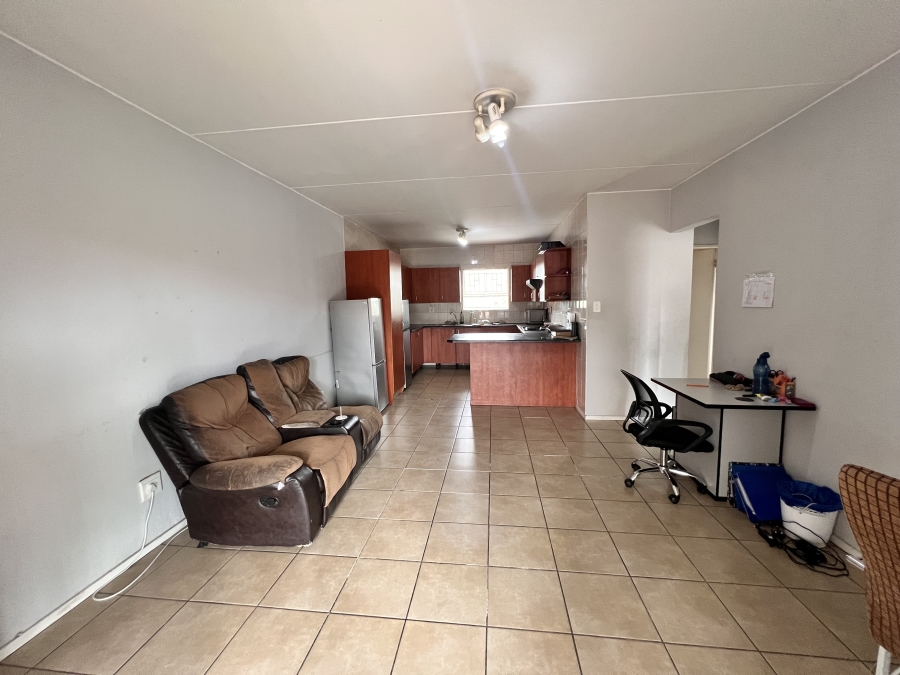 2 Bedroom Property for Sale in Vorna Valley Gauteng