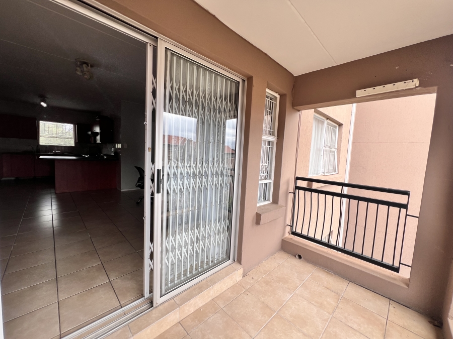 2 Bedroom Property for Sale in Vorna Valley Gauteng