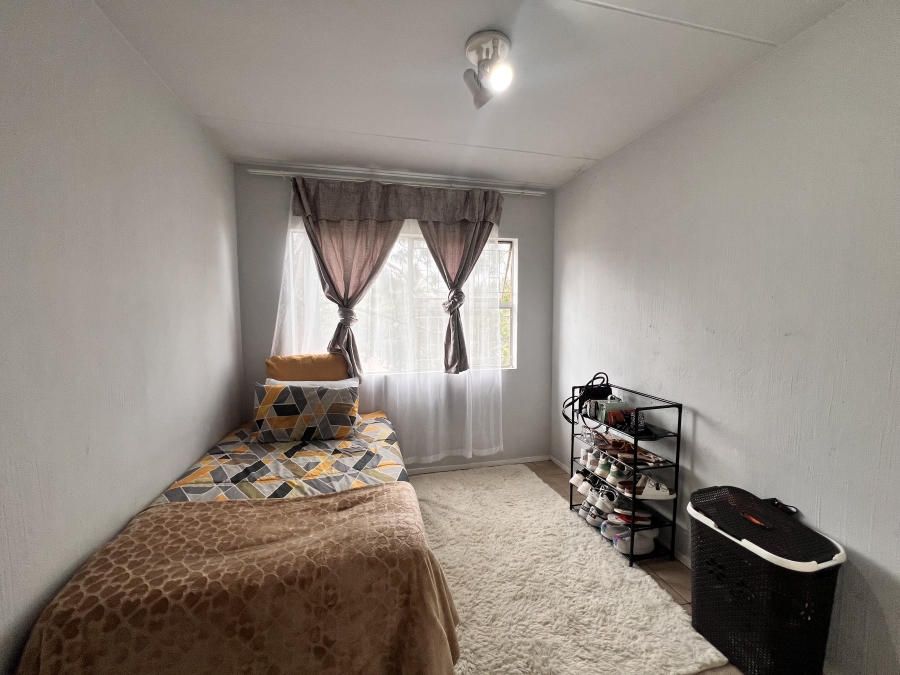 2 Bedroom Property for Sale in Vorna Valley Gauteng