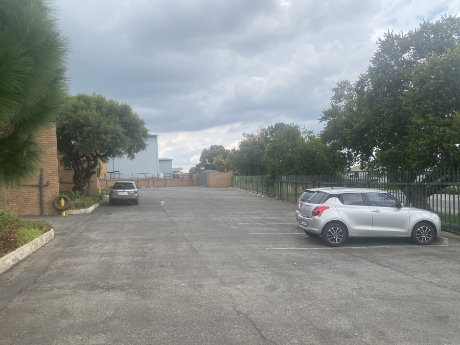 To Let commercial Property for Rent in Halfway House Gauteng