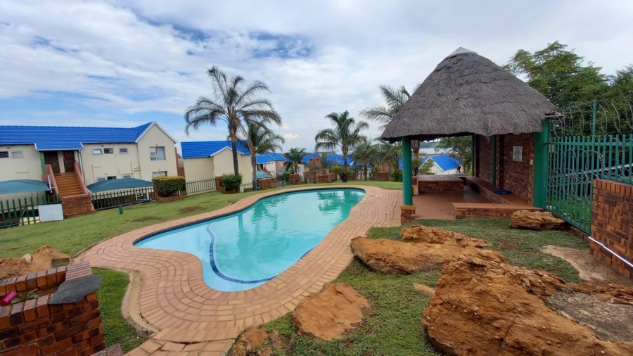 To Let 2 Bedroom Property for Rent in Winchester Hills Gauteng