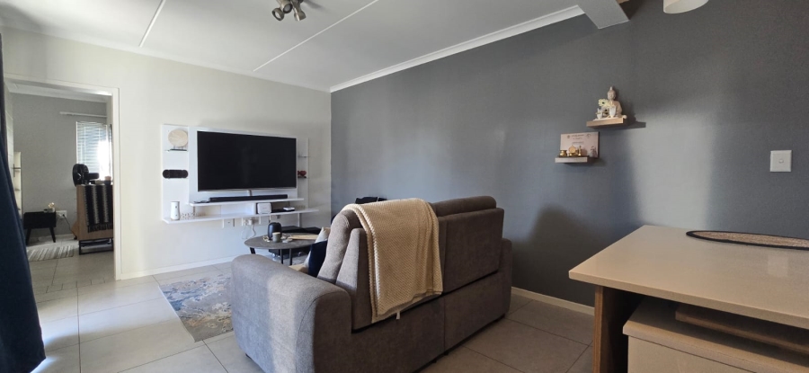 1 Bedroom Property for Sale in Linbro Park Gauteng