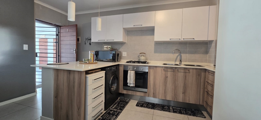 1 Bedroom Property for Sale in Linbro Park Gauteng
