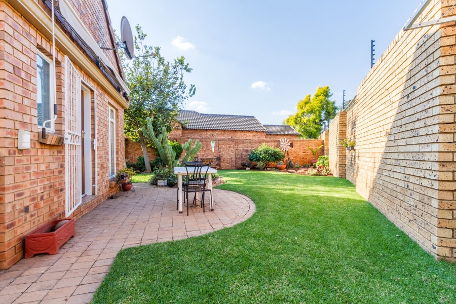 3 Bedroom Property for Sale in Equestria Gauteng