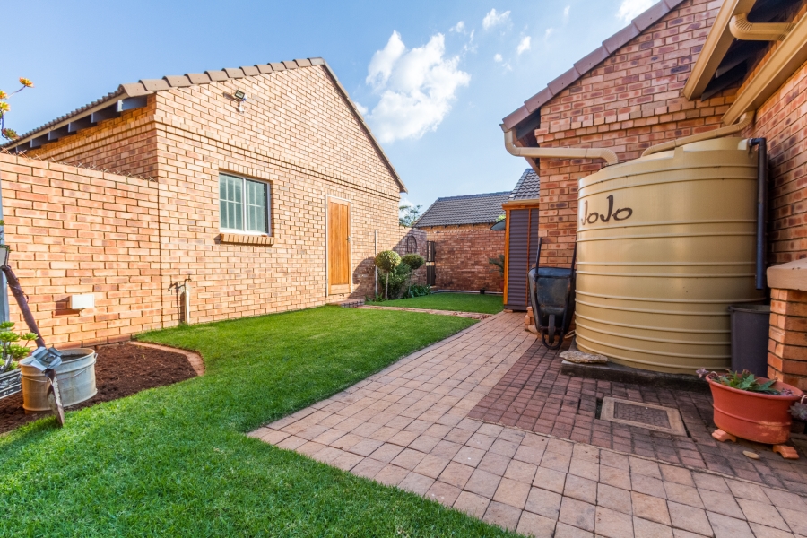 3 Bedroom Property for Sale in Equestria Gauteng