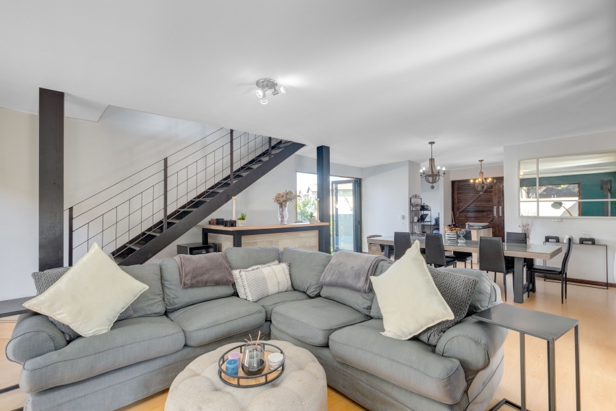 3 Bedroom Property for Sale in Broadacres Gauteng
