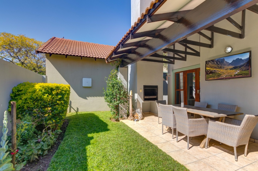 3 Bedroom Property for Sale in Broadacres Gauteng