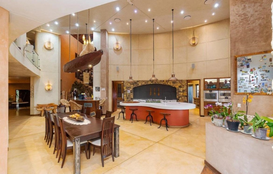 10 Bedroom Property for Sale in Glenvista Gauteng