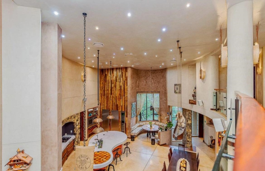 10 Bedroom Property for Sale in Glenvista Gauteng