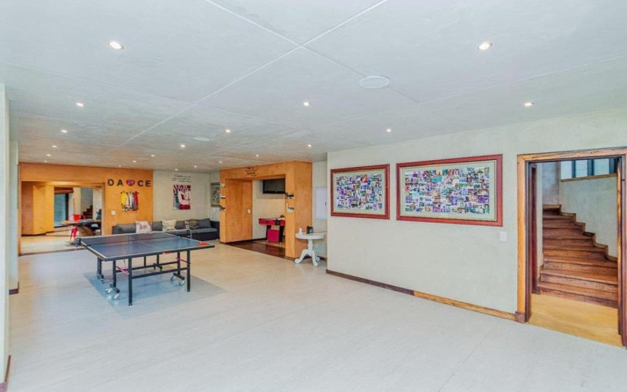 10 Bedroom Property for Sale in Glenvista Gauteng