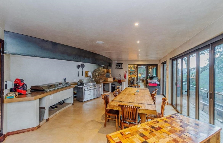 10 Bedroom Property for Sale in Glenvista Gauteng