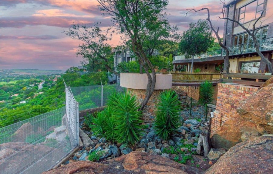 10 Bedroom Property for Sale in Glenvista Gauteng