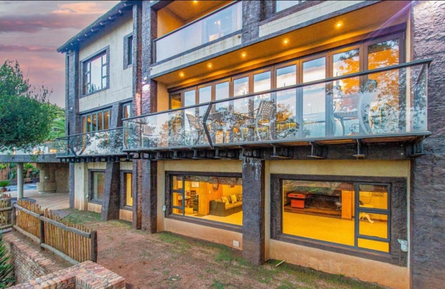 10 Bedroom Property for Sale in Glenvista Gauteng