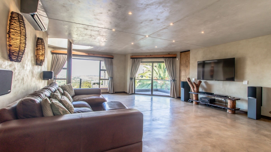 10 Bedroom Property for Sale in Glenvista Gauteng
