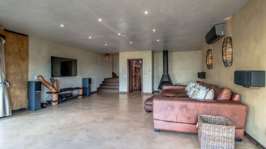 10 Bedroom Property for Sale in Glenvista Gauteng