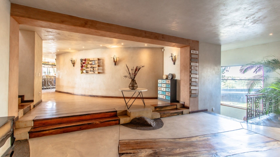 10 Bedroom Property for Sale in Glenvista Gauteng