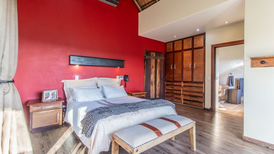 10 Bedroom Property for Sale in Glenvista Gauteng