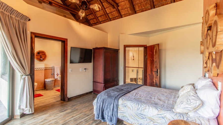 10 Bedroom Property for Sale in Glenvista Gauteng