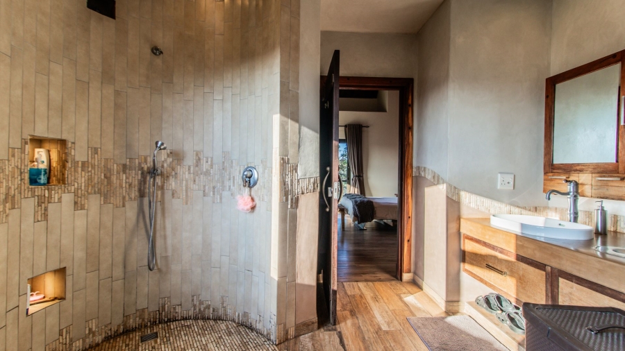 10 Bedroom Property for Sale in Glenvista Gauteng