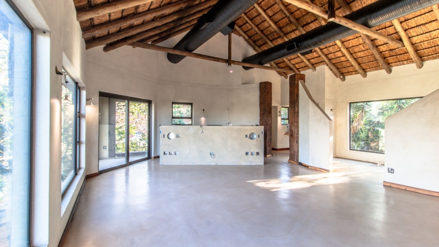 10 Bedroom Property for Sale in Glenvista Gauteng