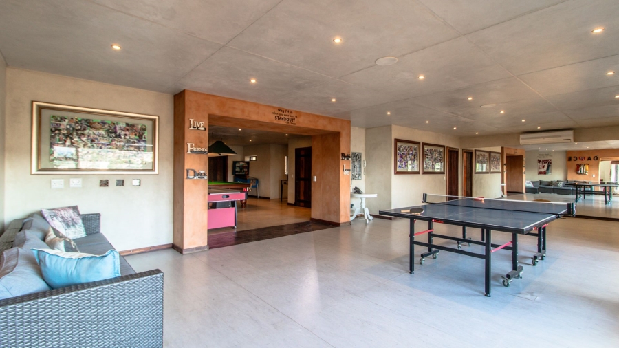 10 Bedroom Property for Sale in Glenvista Gauteng