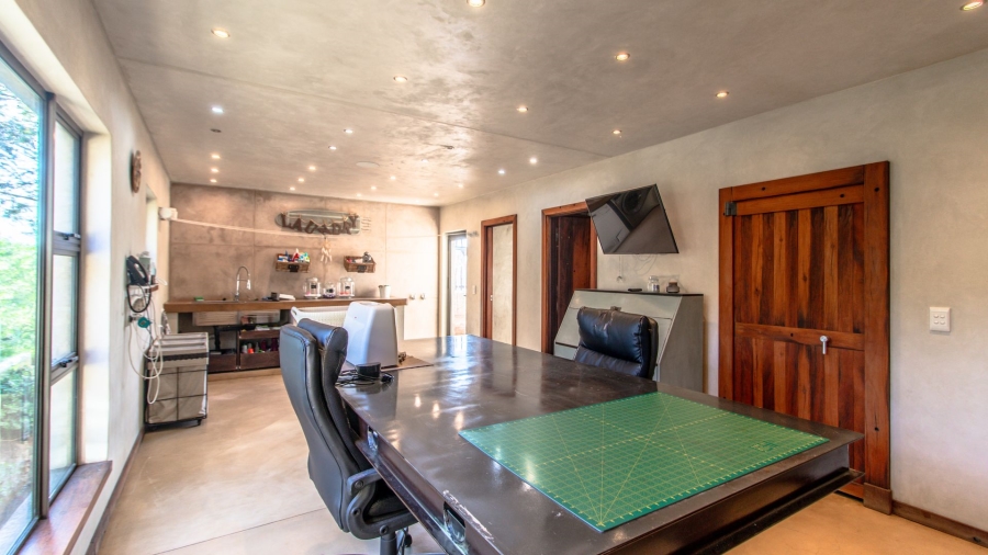 10 Bedroom Property for Sale in Glenvista Gauteng