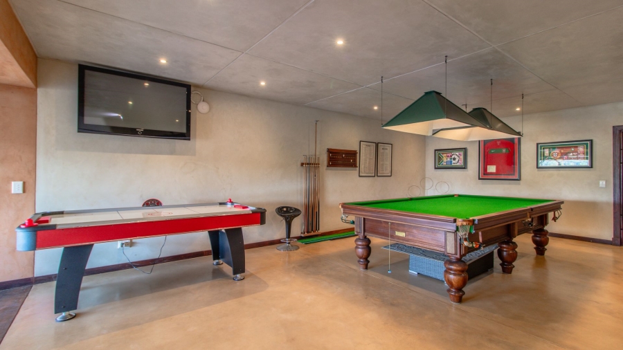 10 Bedroom Property for Sale in Glenvista Gauteng