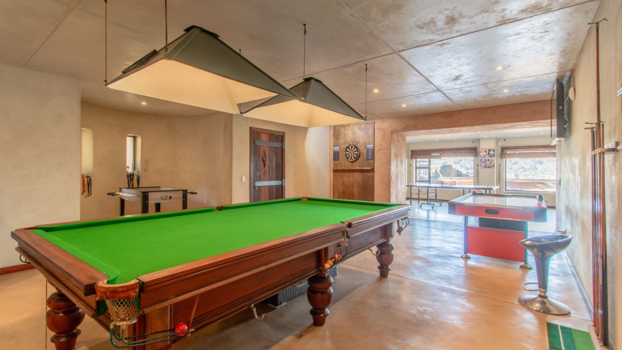 10 Bedroom Property for Sale in Glenvista Gauteng