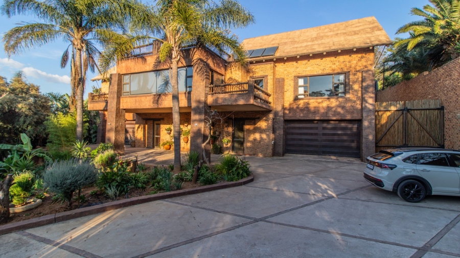 10 Bedroom Property for Sale in Glenvista Gauteng