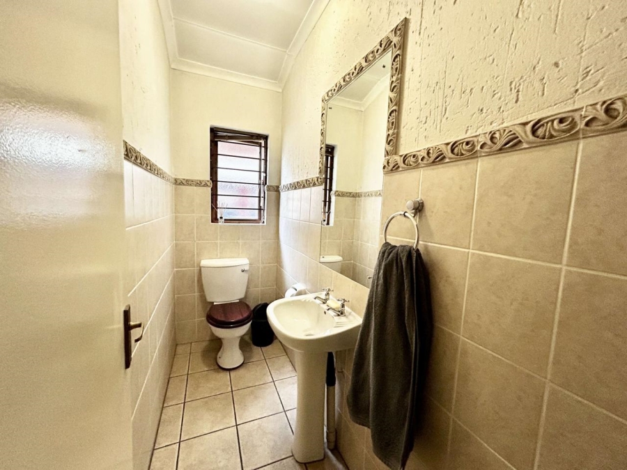 To Let 3 Bedroom Property for Rent in Sunninghill Gauteng
