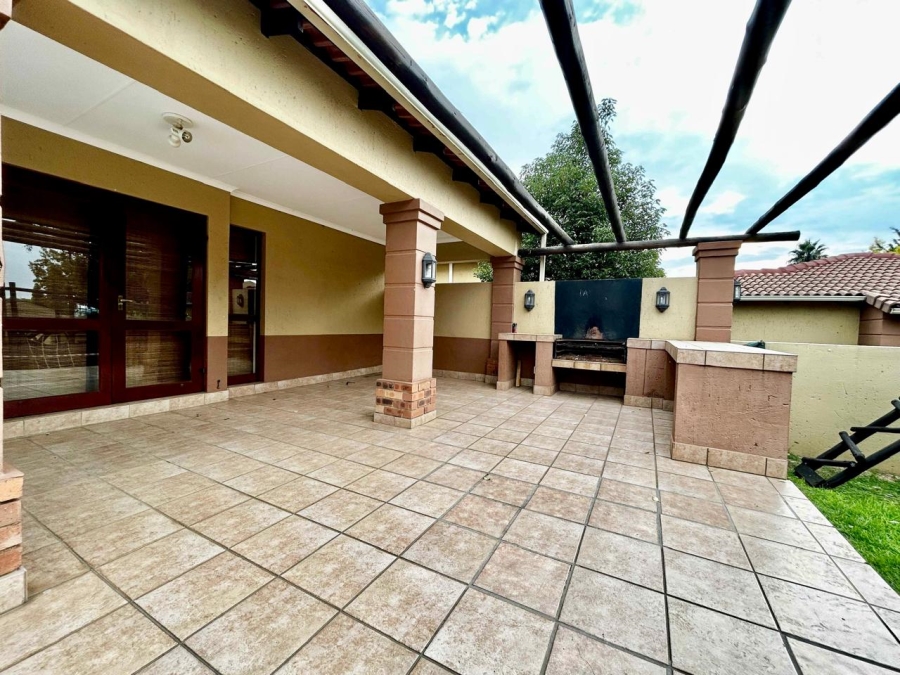 To Let 3 Bedroom Property for Rent in Sunninghill Gauteng
