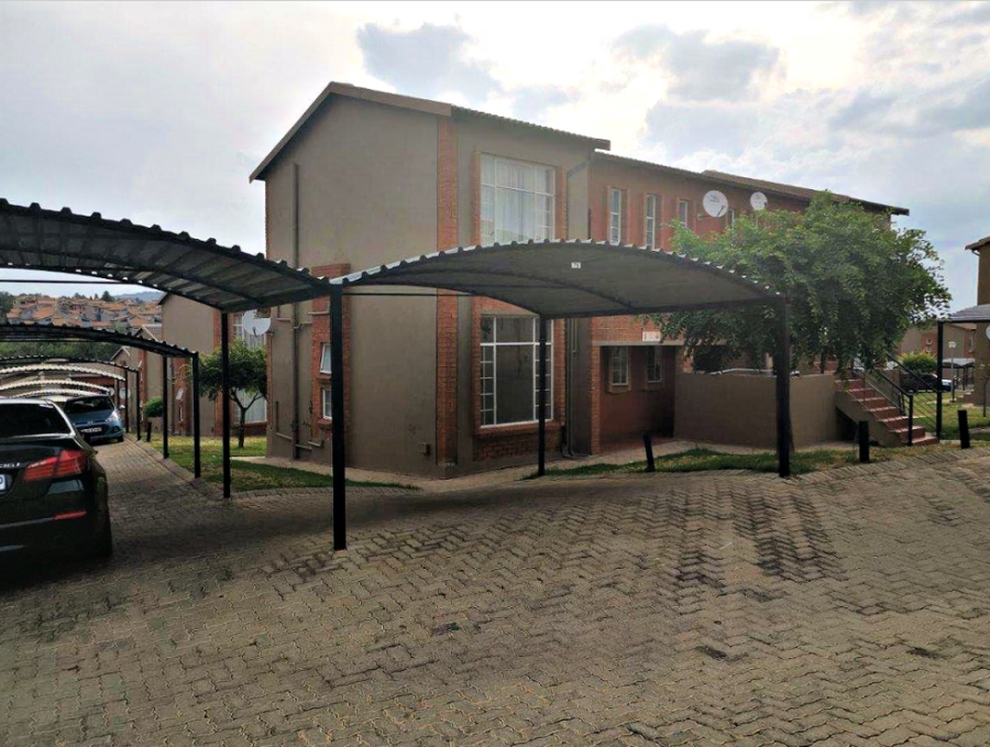 2 Bedroom Property for Sale in Kimbult A H Gauteng