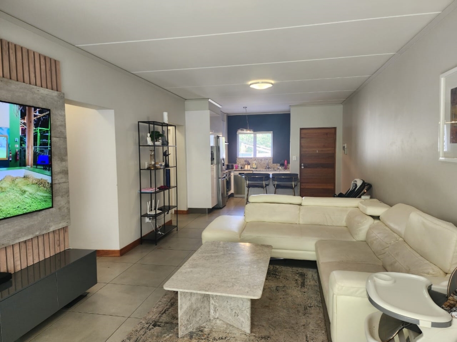 To Let 2 Bedroom Property for Rent in Bryanston Gauteng