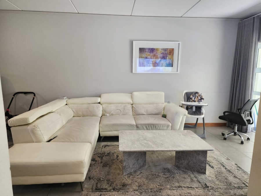 To Let 2 Bedroom Property for Rent in Bryanston Gauteng