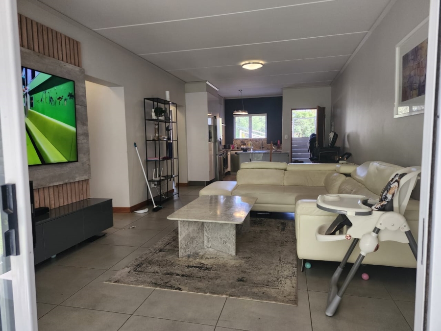 To Let 2 Bedroom Property for Rent in Bryanston Gauteng